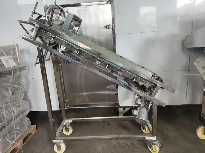 Cylinder Round Sifter For Cocoa 4 Cocoa bean lifting & cutting machine