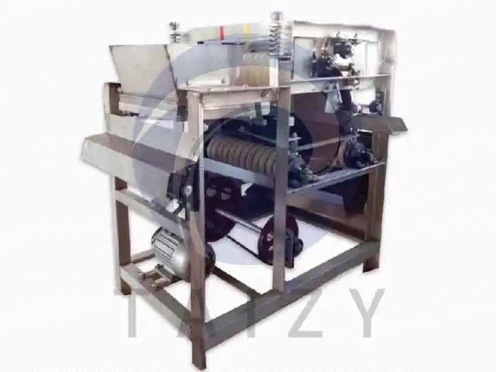 Wet Type Peanut Skin Peeling Machine 2 Wet type peanut skin peeling machine