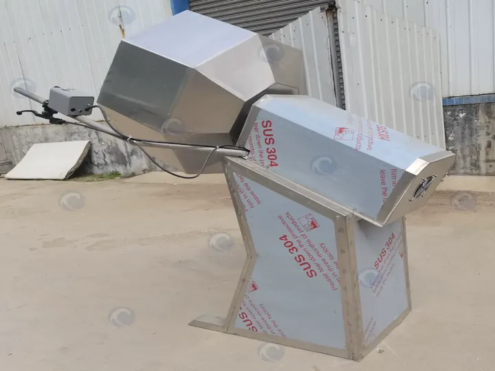 Automatic peanut seasoning machine