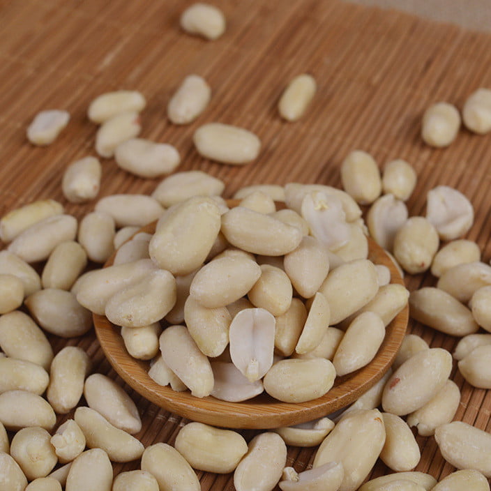 Peeled roasted peanuts