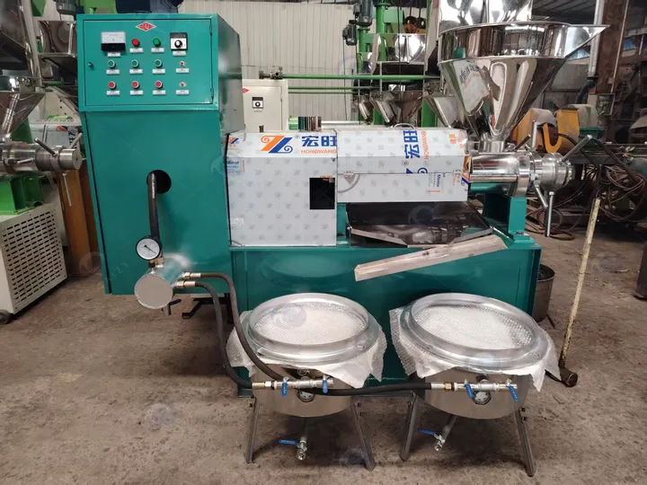 Edible oil screw press machine