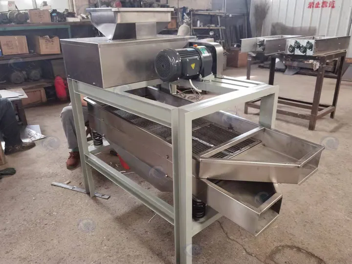 Peanut Chopping Cutting Machine | Nut Shredder Machine 16 Peanut crusher