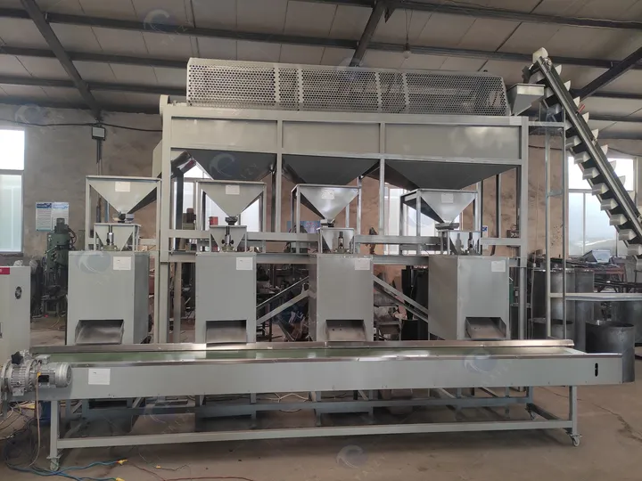 Walnut grading and shelling integrated machine