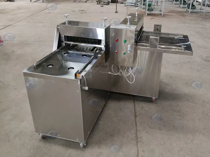 7-type forming and cutting machine