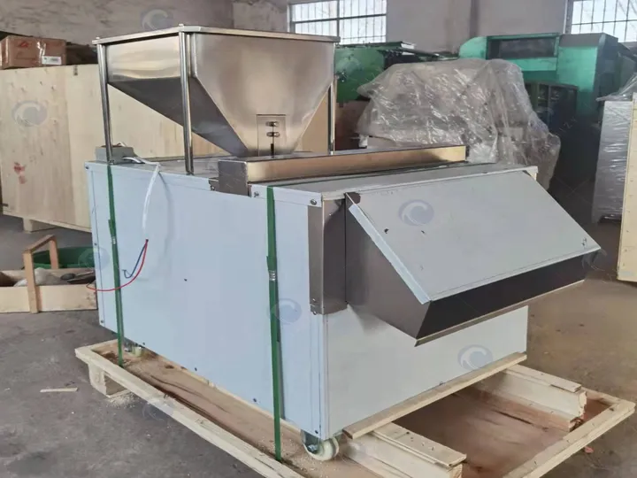 Electric almond slicer
