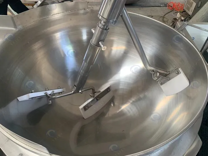 Planetary stirring system