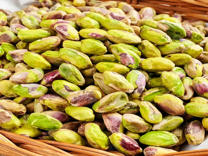 Shelled pistachios