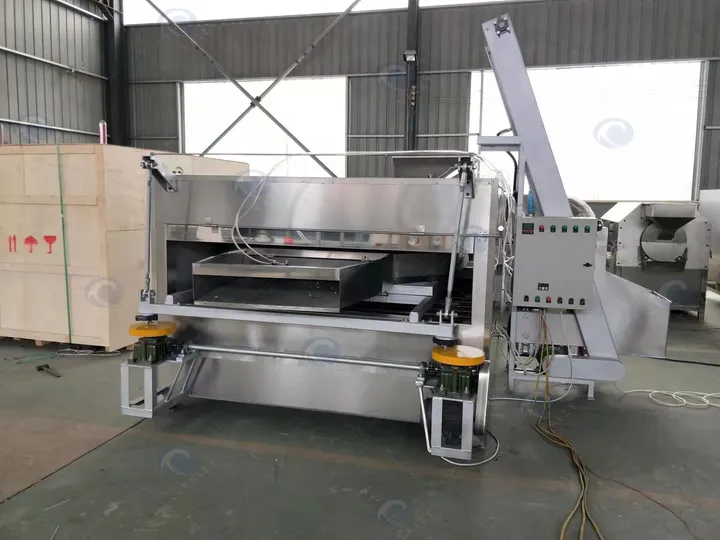 मूंगफली कोटिंग मशीन के साथ रोस्टिंग कार्य