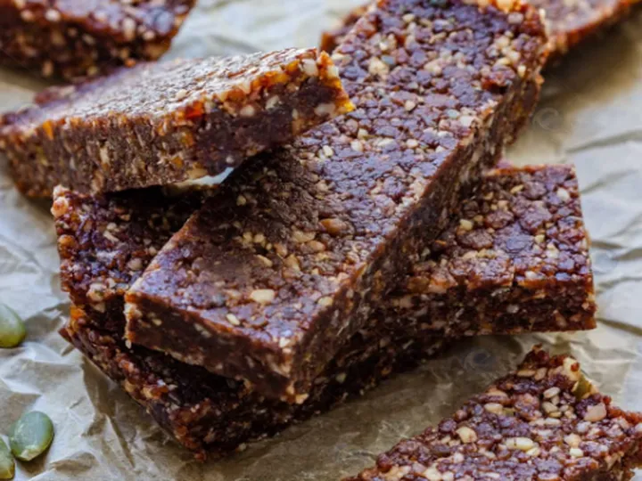 How To Use A Groundnut Chikki Making Machine: Complete Operating Guide 3 红枣与坚果糖