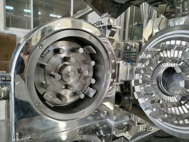 Internal grinding disc structure